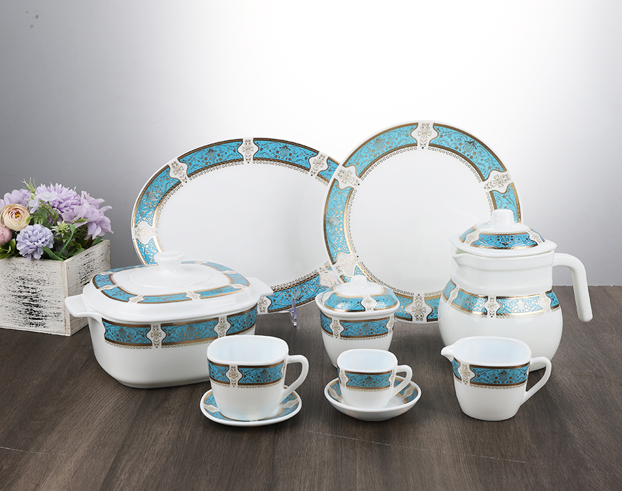 Factory wholesale 58 pieces opal dinnerware set with gold decoration