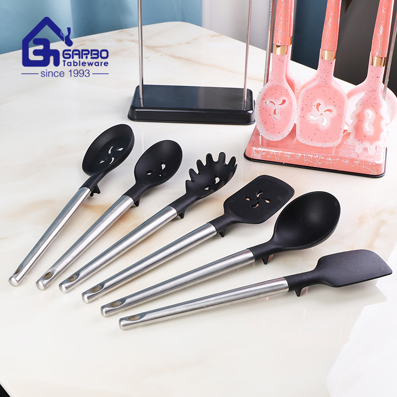 Factory direct sales silicone siliver handle kitchen tools set