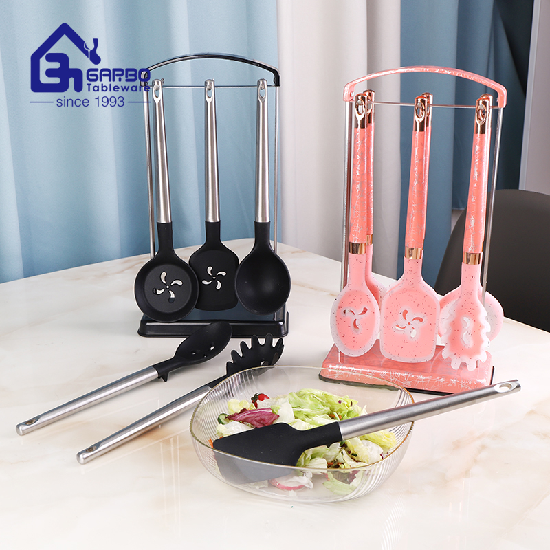 Factory direct sales silicone siliver handle kitchen tools set