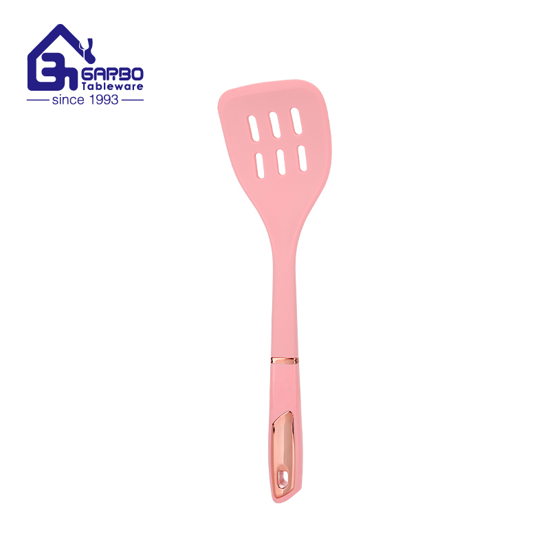 China Wholesale Kitchen Utensils Silocone Spoon with Wooden Handle