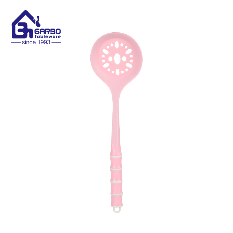 Pink color food safe silicone best kitchen tools helper for skimmer